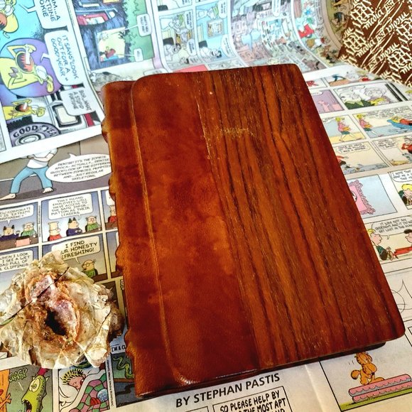ARTE Medici Collection, Handmade Wood Leather guest book - Picture 8 of 14